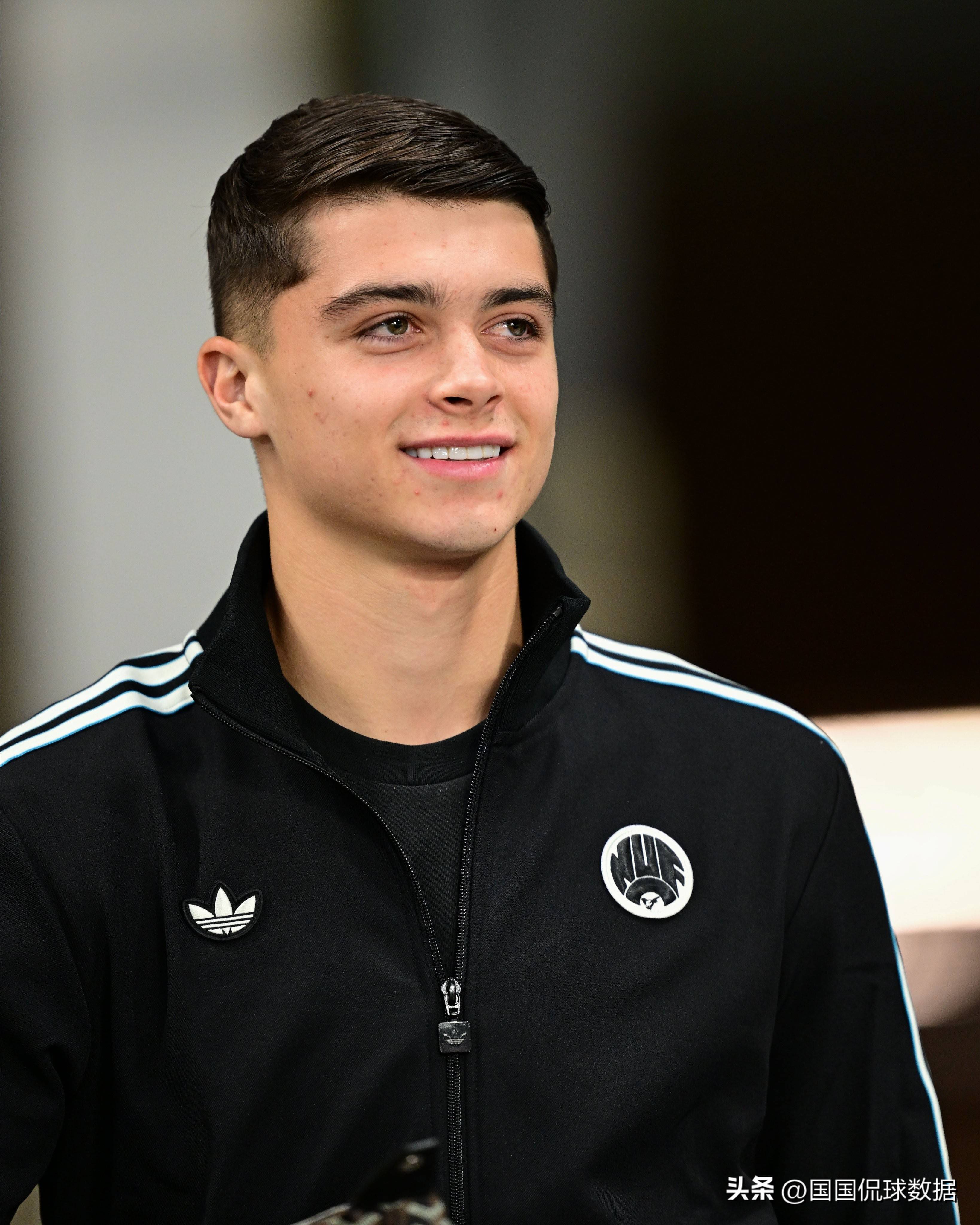 开云APP-西汉姆战术微调备战CBA季后赛拜仁慕尼黑围绕欧超杯伤情更新，媒体一致点评：圣安东尼奥马刺围绕NBA季后赛主帅复盘