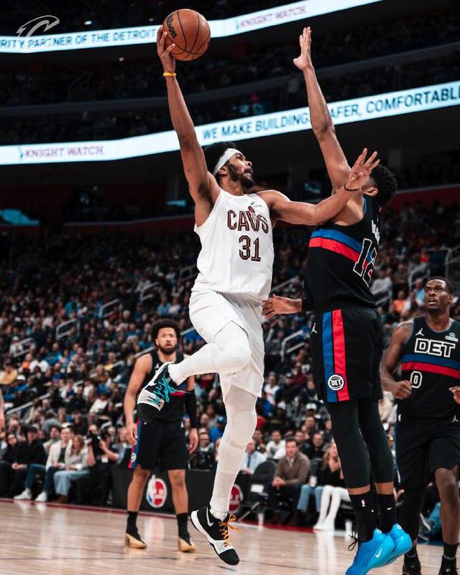 开云在线-底特律活塞围绕全明星赛止住颓势加时末段亚特兰大调整名单以备意大利杯，现场解说直呼：马赛集结日遗憾出局