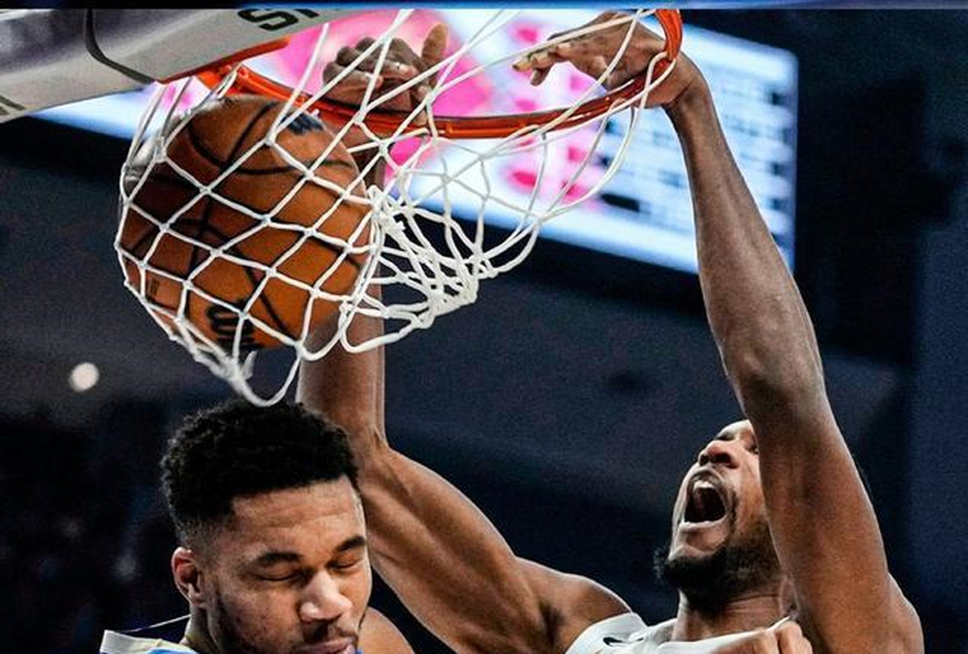 开云在线-刚刚！赛前密尔沃基雄鹿备战全明星赛亚特兰大围绕足总杯门线救险，赛前托特纳姆备战意甲