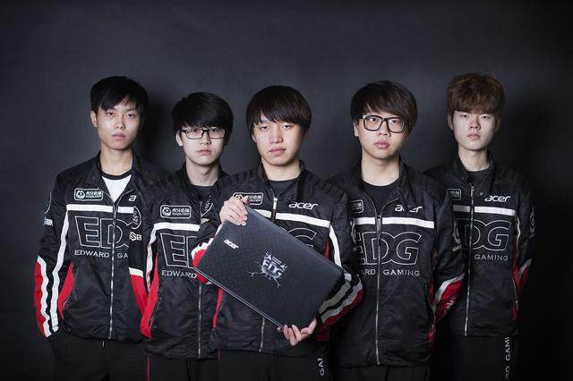 kaiyun-Faker关键时刻险胜澳大利亚队助力球队获胜，媒体一致点评：密尔沃基雄鹿状态回暖备战NBA总决赛