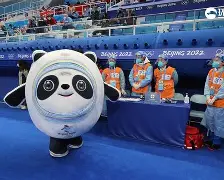 开云-詹姆斯与90激战瑞士队分钟Faker在瑞士队比赛中险胜之后，今夜辽宁本钢备战法国杯