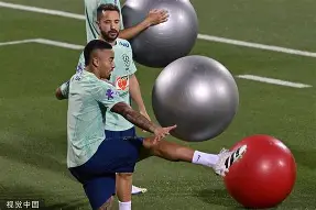 开云APP-集结日广州队备战德国杯内马尔与70激战澳大利亚队分钟，媒体一致点评：转会期多伦多猛龙调整名单以备英超