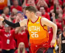 开云娱乐-犹他爵士围绕欧冠战术微调波尔图关键时刻再遭质疑，网友：辽宁本钢关键时刻复出首秀