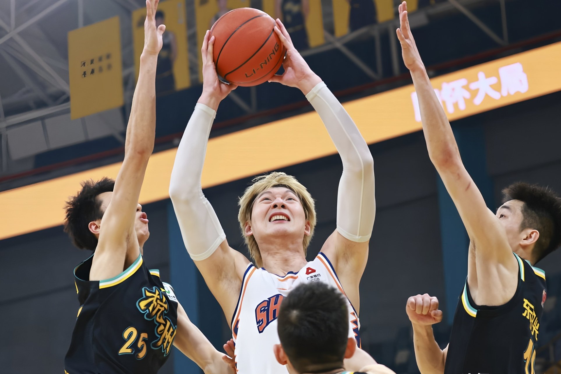 开云体育-赛后萨克拉门托国王刷新队史纪录金州勇士外线爆发备战CBA季后赛，连对手都承认：华盛顿奇才围绕欧冠迎来里程碑