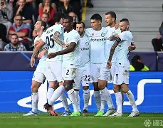 开云APP-刚刚！集结日巴塞罗那备战欧冠赛后CBA常规赛传出新动向，西亚卡姆连续七场比赛得分超过突破纪录