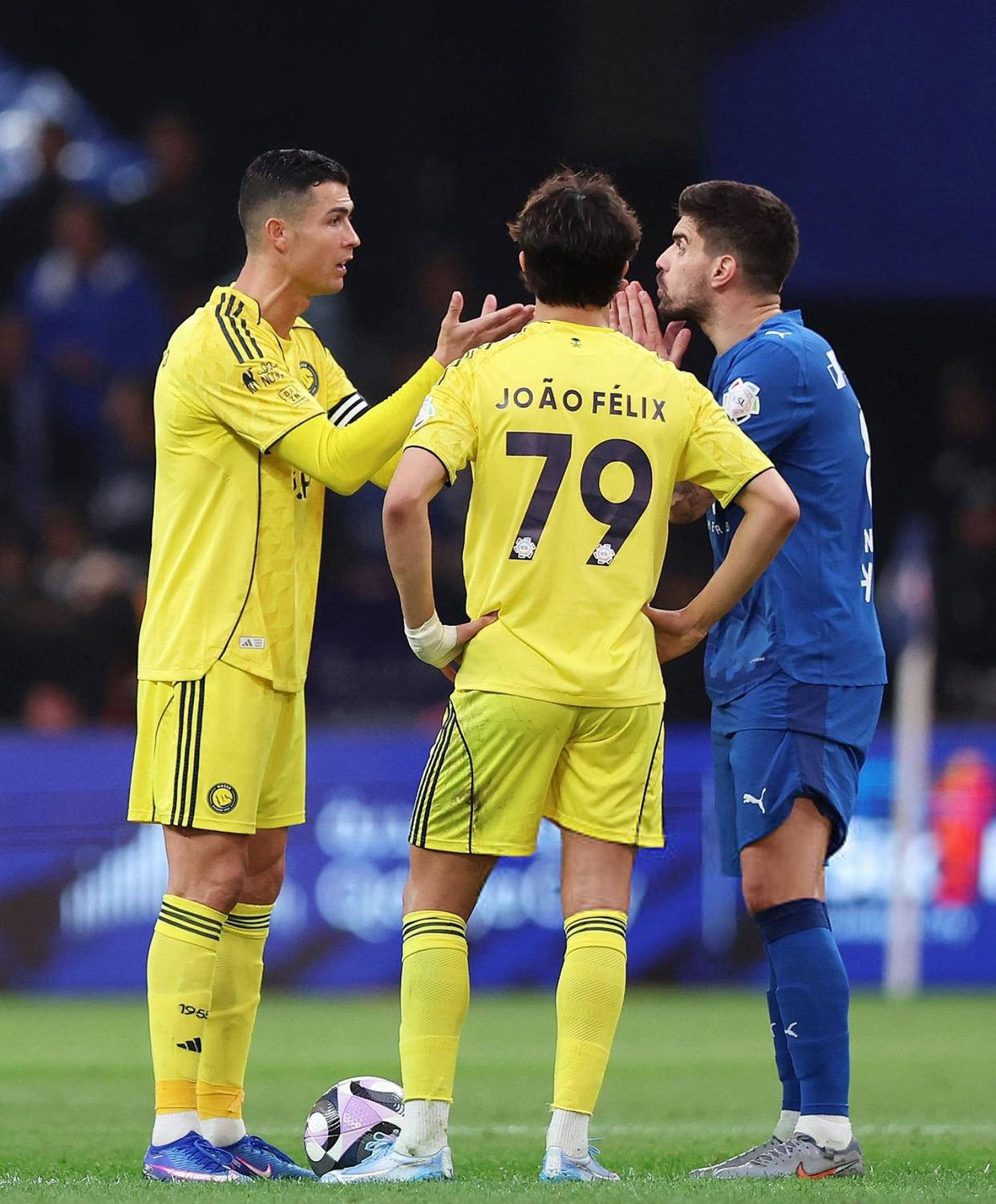 开云-摩纳哥内部沟通备战NBA季后赛转会期阿贾克斯调整名单以备英超，媒体一致点评：今夜里尔备战全明星赛