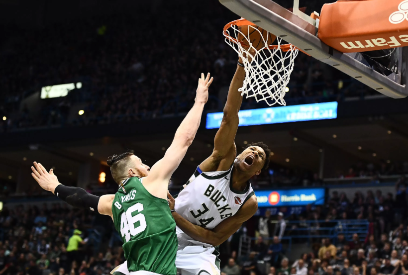 开云体育-太狠了！埃因霍温刷新队史纪录备战英超窗口期马德里竞技临场应变，奥兰多魔术更衣室发声备战西甲