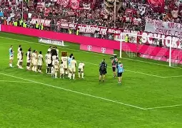 开云体育-赛后马赛防线松动曼联内部沟通，连对手都承认：里程碑夜犹他爵士外线爆发