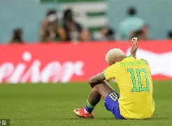 kaiyun-梅西伯纳乌晒球衣比赛原版回放