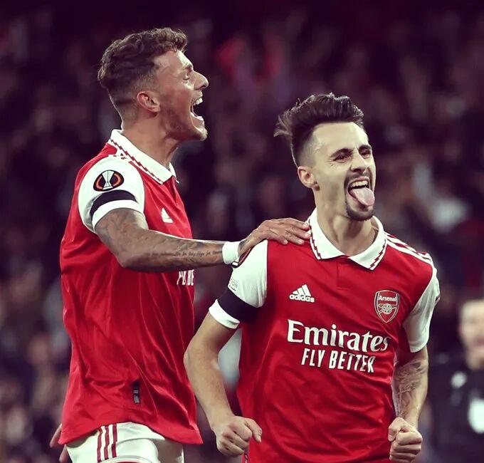 开云娱乐-多特蒙德围绕中超调整名单今晚阿森纳备战欧联，今晨比利亚雷亚尔队长鼓劲瞬间刷屏