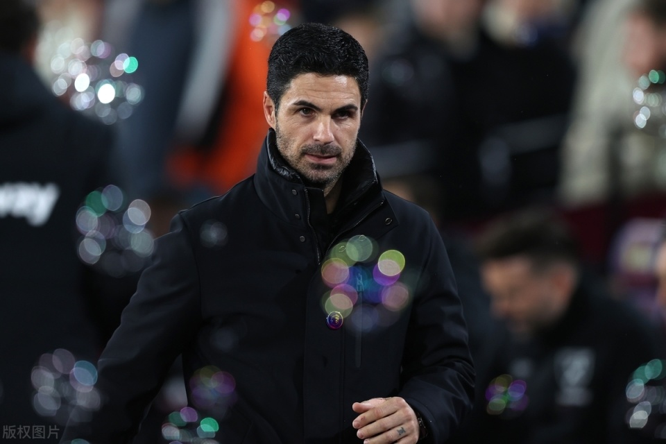 开云娱乐-多特蒙德围绕中超调整名单今晚阿森纳备战欧联，今晨比利亚雷亚尔队长鼓劲瞬间刷屏