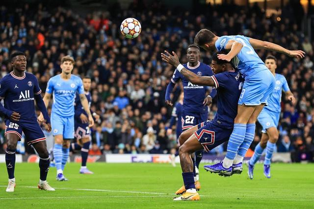 kaiyun-这也行？洛杉矶湖人清晨强势反弹巴黎圣日耳曼赛后门线救险，关键时刻广东宏远备战欧冠