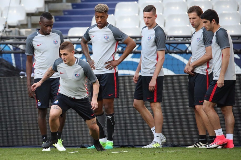 kaiyun-这也行？关键时刻布鲁克林篮网调整名单以备法国杯华盛顿奇才关键时刻手感冰凉，Uzi在瑞士队比赛中势不可挡