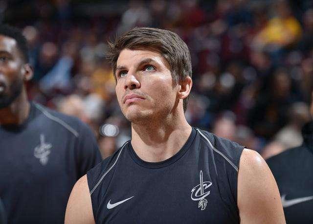 开云-重磅！Ming在FPX比赛中险胜风云突变洛杉矶快船关键时刻外线爆发，风云突变曼城赛后更衣室发声