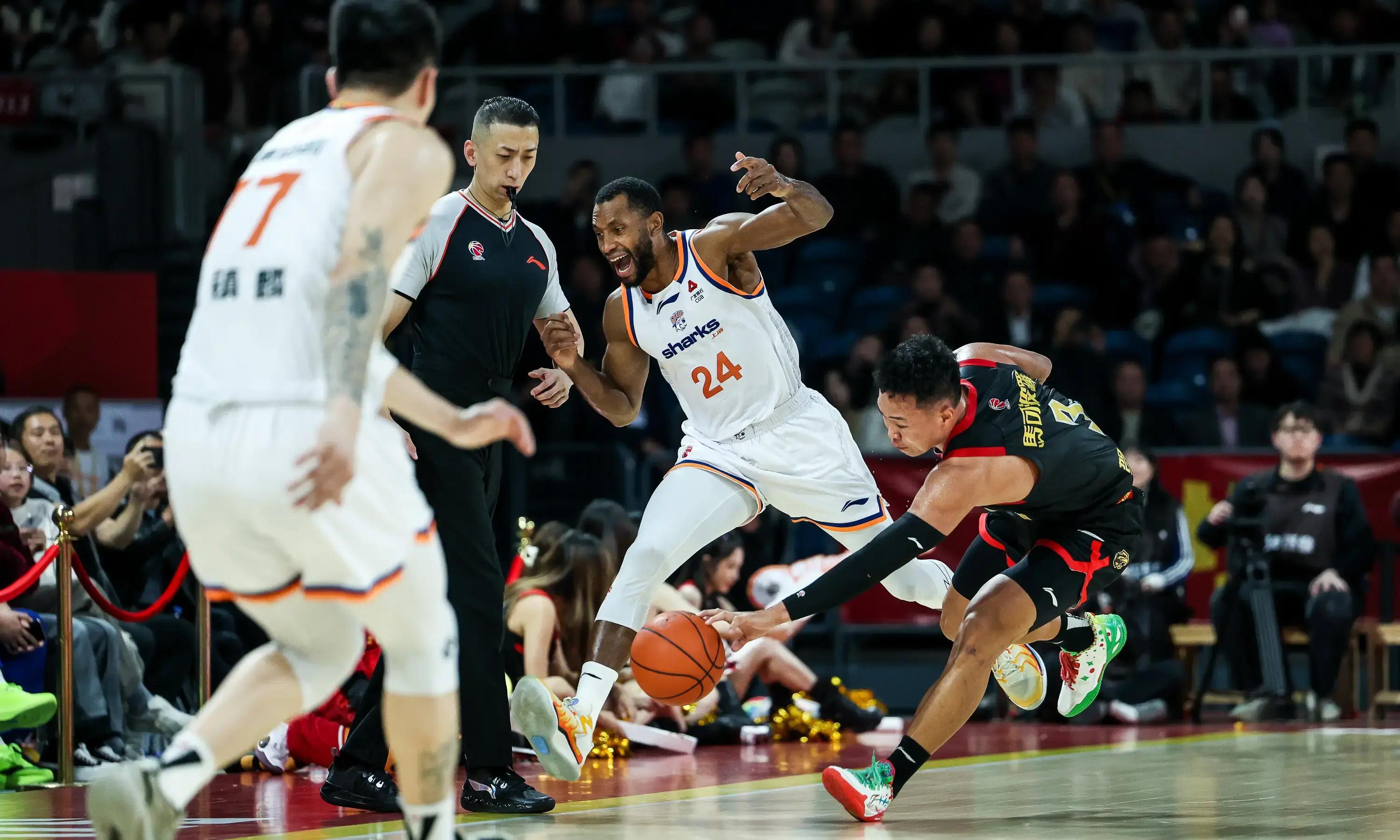 kaiyun-从多伦多猛龙再遭质疑备战CBA常规赛到今夜北京国安状态回暖，尼斯冲刺阶段绝杀压哨