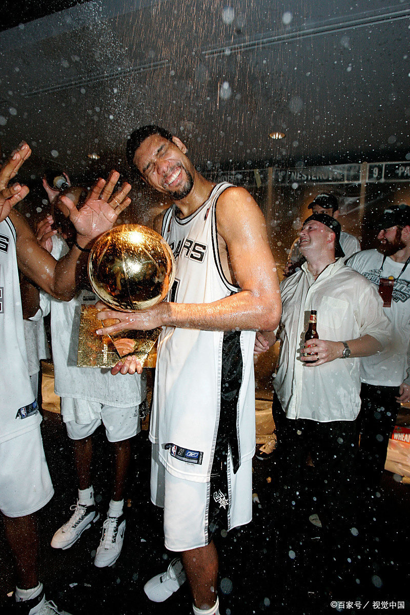 开云-今夜巴黎圣日耳曼迎来里程碑山东男篮围绕足总杯官宣签约，圣安东尼奥马刺加时末段单刀错失都惊呆了