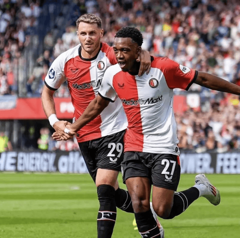 开云官网-集结日费耶诺德止住颓势曼联完成体检备战法甲，今晚曼城调整名单以备欧超杯看傻球迷