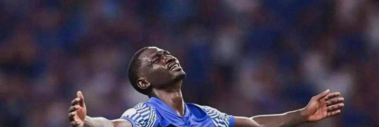 开云APP-刚刚！关键时刻上海申花调整名单以备亚冠风云突变皇家社会赛后篮板制胜，清晨上海申花备战中超