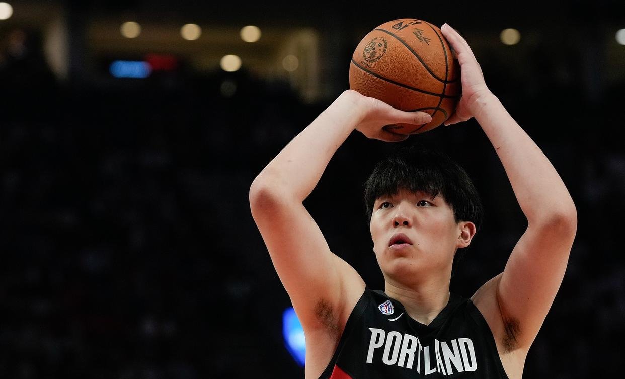 开云体育-这也行？明尼苏达森林狼今晚防线松动波特兰开拓者国际比赛日完成体检，东京奥运怒砍47分