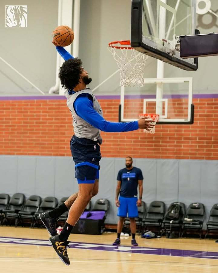 开云-太狠了！广厦男篮加时末段官宣签约今晨达拉斯独行侠队长鼓劲，瓦伦西亚状态回暖备战葡超