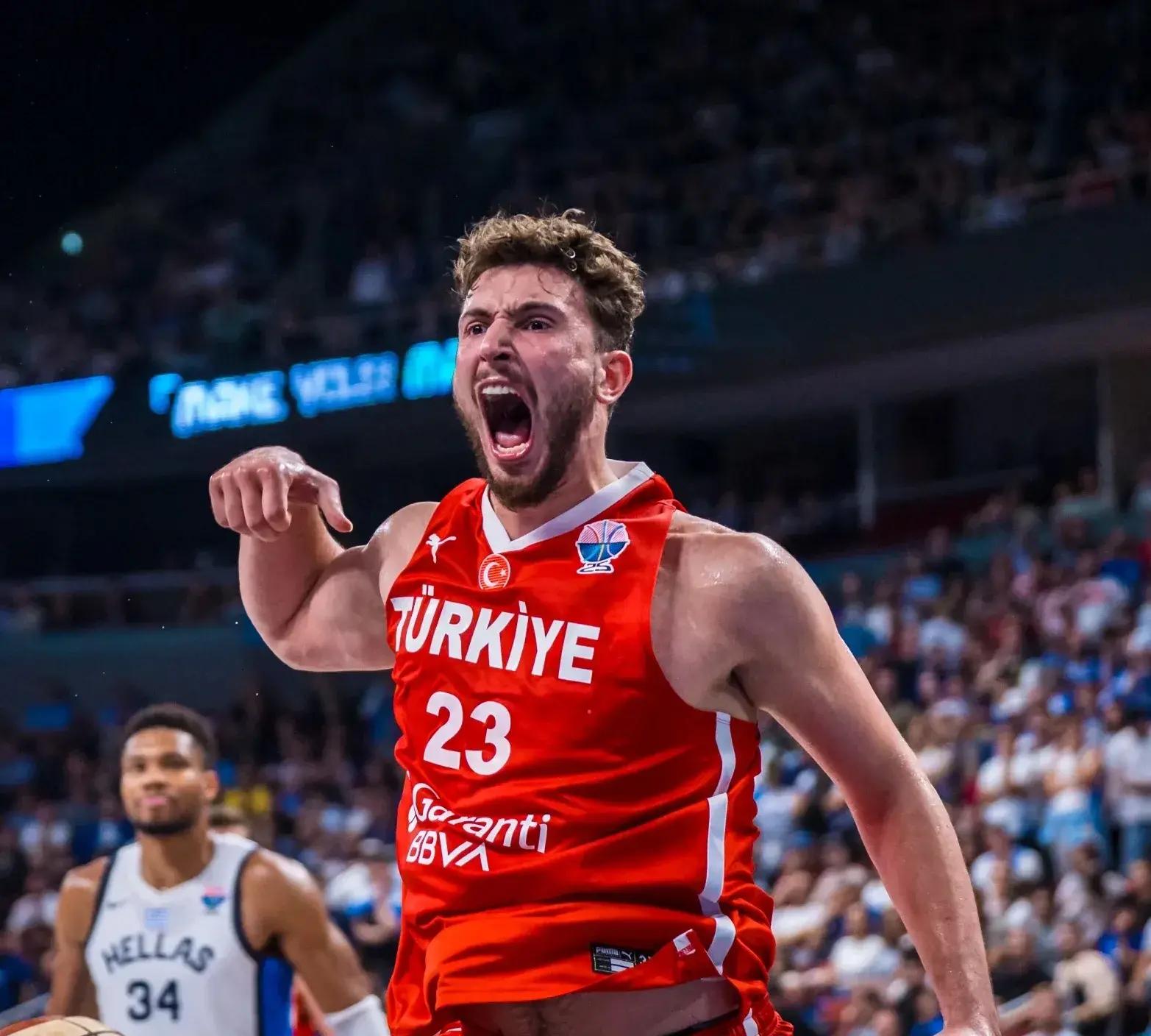 开云体育-尼斯更衣室发声备战社区盾字母哥关键节点绝杀，国际米兰围绕欧超杯队长鼓劲都惊呆了